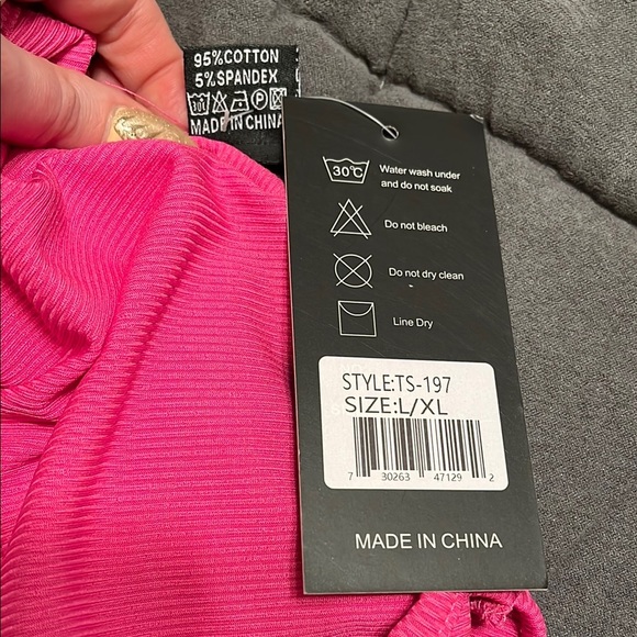 S.‎ Christina Ribbed Hot Pink Sleeveless Bodysuit with High-Cut Leg Opening - Picture 4 of 5